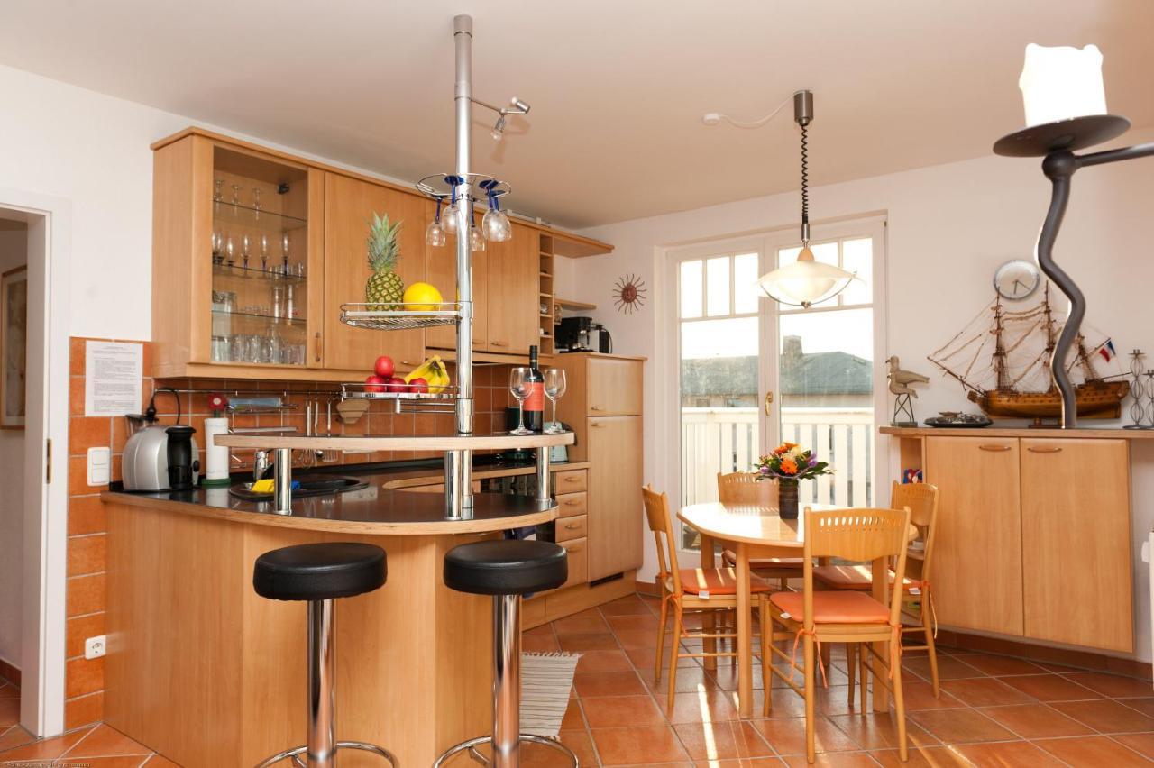 Villa Duene Mit Grosser Sonnenterrasse, Kamin, Wlan Und Tiefgarage Fuer 2-4 Personen Ostseebad Kühlungsborn 외부 사진