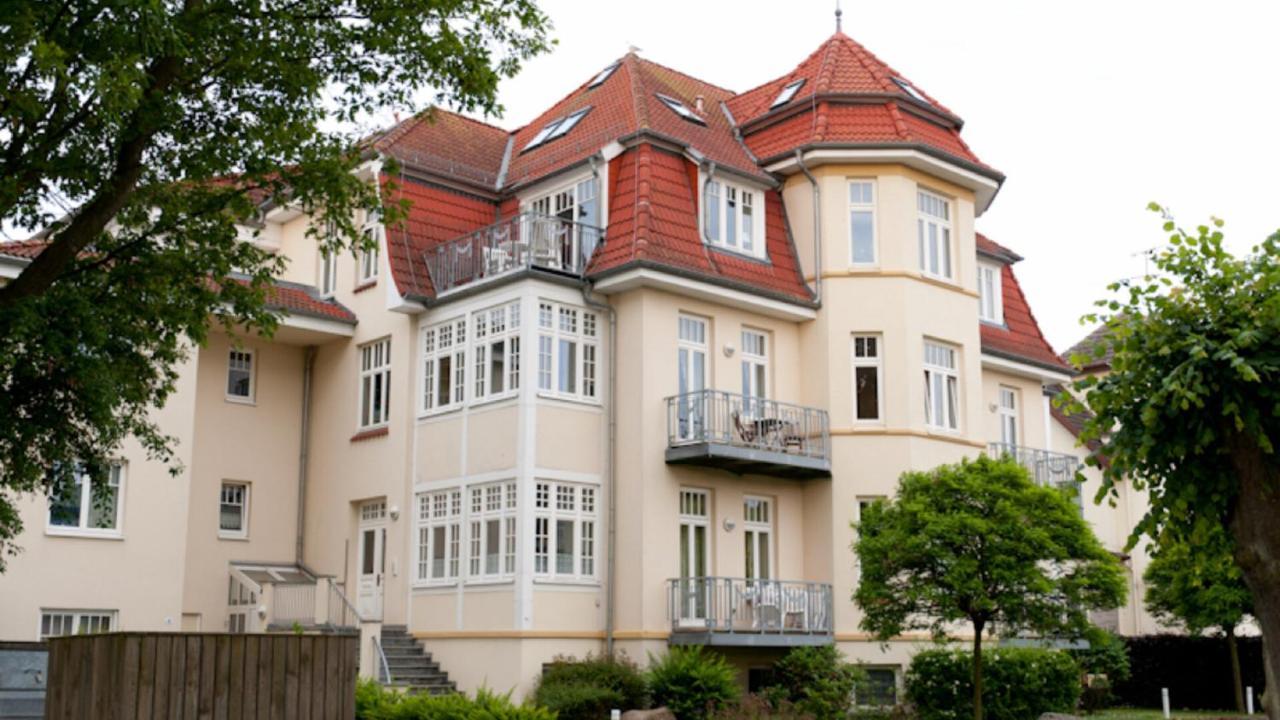 Villa Duene Mit Grosser Sonnenterrasse, Kamin, Wlan Und Tiefgarage Fuer 2-4 Personen Ostseebad Kühlungsborn 외부 사진